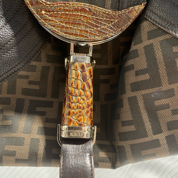 FENDI ZUCCA SPY BAG with torture handles - Picture 2 of 3